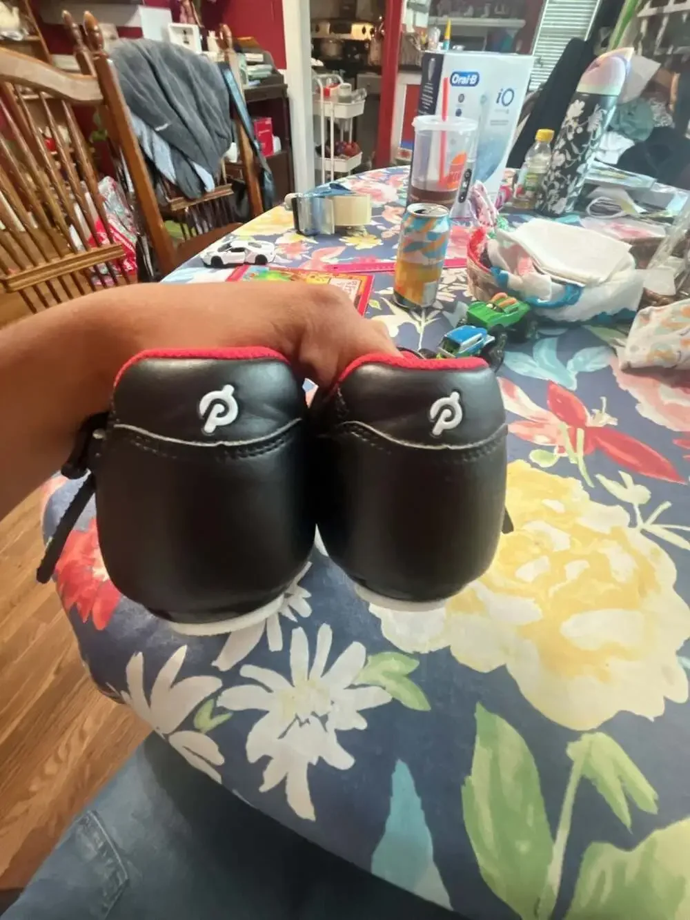 Peloton Cycling Shoes Black Red
